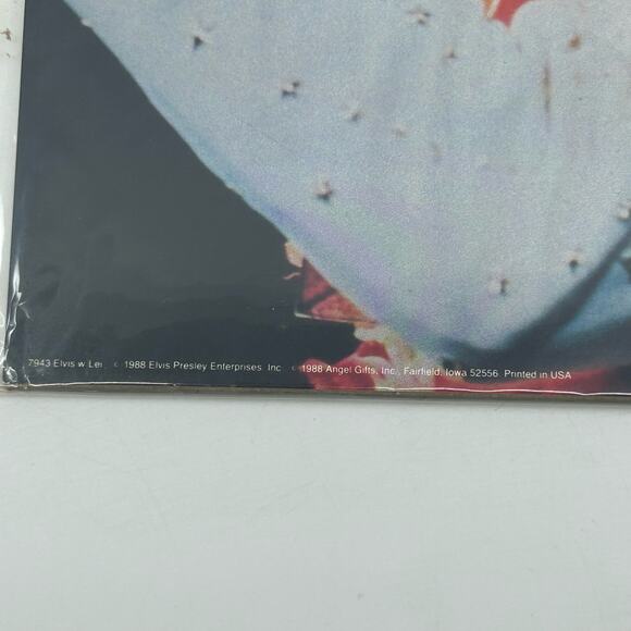 Elvis Presley in Concert Singing, Print 1988 Vintage, Printed in USA, 7943, Pop - Picture 2 of 3